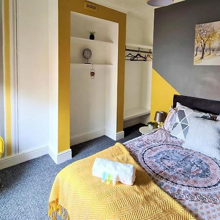 Lovely Spacious 5 Bedroom Home Near Chester City Centre Ngoại thất bức ảnh